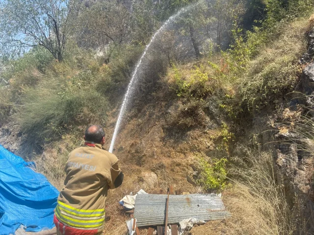 Antakya'da Yükselen Alevler Kontrol Altına Alındı: Yangından Geride Kalanlar