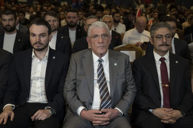 Müsavat Dervişoğlu Gençliğe Seslendi: Geleceği Bugünden Kuralım