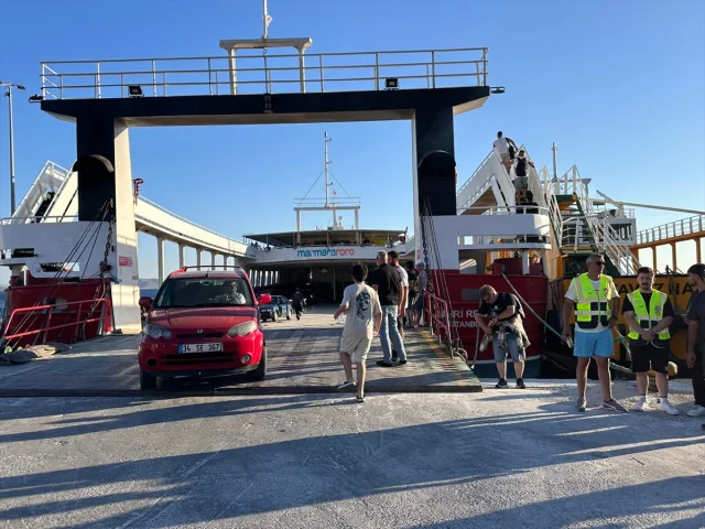 Marmara Denizi'nde Feribot Krizi: 'YAVUZ NAZ' Felaketten Dönüş Yaptı