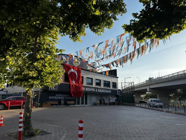 Konya Sokaklarında Türk Bayrakları Dalgalanıyor