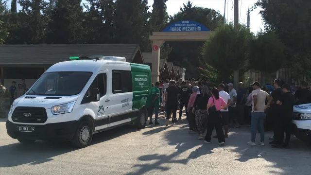 Mersin'deki Trafik Kazasında Hayatını Kaybeden Polis Memuruna Veda
