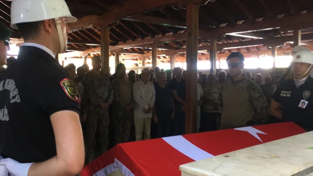 Mersin'deki Trafik Kazasında Hayatını Kaybeden Polis Memuruna Veda
