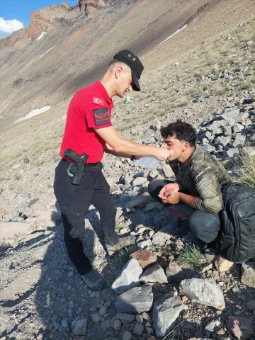 Erciyes Dağı'nda Mahsur Kalan Dağcının Heyecan Dolu Kurtuluş...