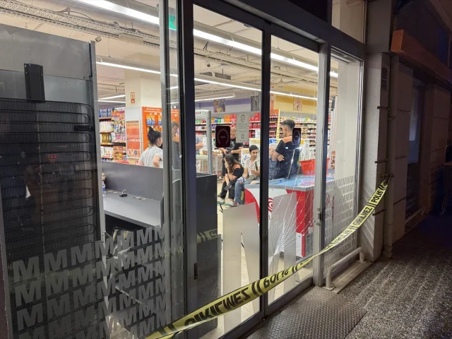Bursa'nın Kalbinde Silahlı Çatışma Markette Panik Yarattı