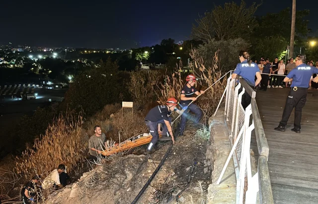 Antalya'nın Tarihi Falezlerinde Tehlikeli Kaza