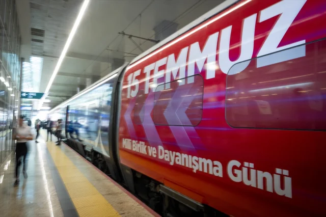 Ulaştırma Bakanı Uraloğlu'ndan 15 Temmuz Treni Mesajı