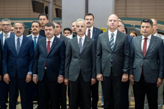 Ulaştırma Bakanı Uraloğlu'ndan 15 Temmuz Treni Mesajı