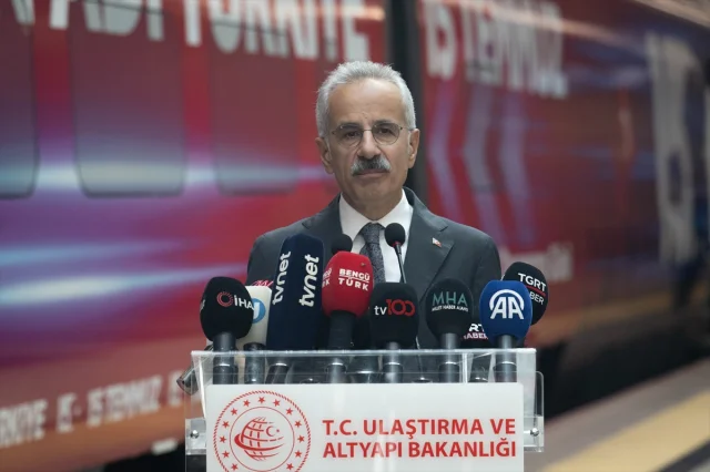 Ulaştırma Bakanı Uraloğlu'ndan 15 Temmuz Treni Mesajı