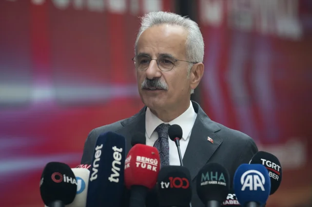 Ulaştırma Bakanı Uraloğlu'ndan 15 Temmuz Treni Mesajı