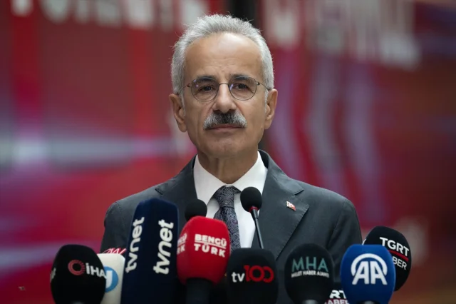 Ulaştırma Bakanı Uraloğlu'ndan 15 Temmuz Treni Mesajı