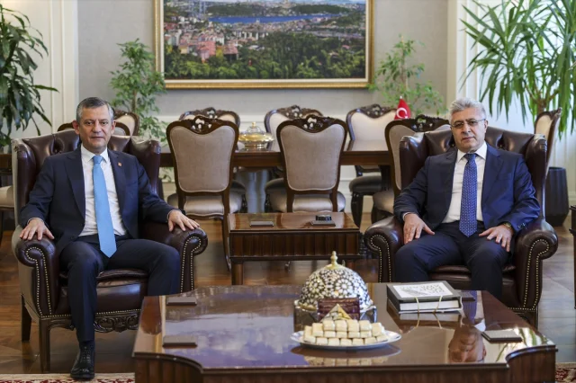 CHP Lideri Özel'in Yargıtay Ziyareti Yeni Gelişmeleri Beraberinde Getirdi