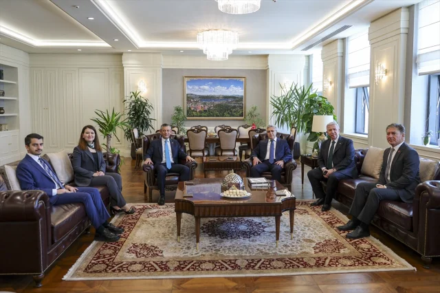 CHP Lideri Özel'in Yargıtay Ziyareti Yeni Gelişmeleri Beraberinde Getirdi