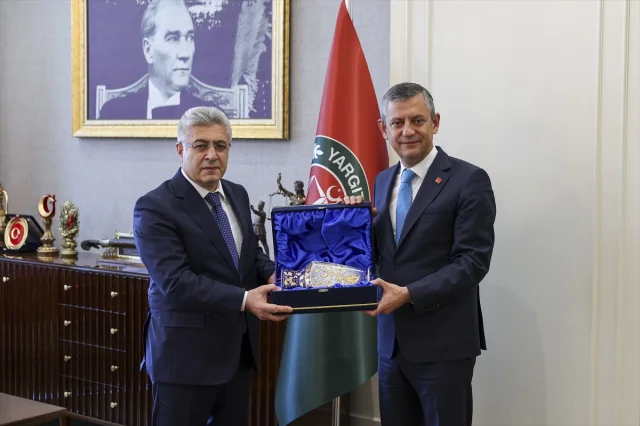 CHP Lideri Özel'in Yargıtay Ziyareti Yeni Gelişmeleri Beraberinde Getirdi