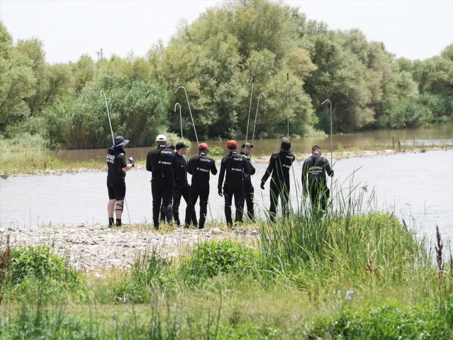 Dicle Nehri'nde Dramatik Arama Çalışması Devam Ediyor