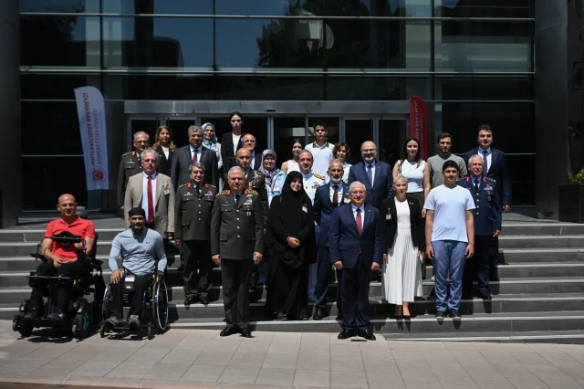 Milli Savunma Bakanı Güler: 15 Temmuz Demokrasi Zaferi Birlik ve Dayanışmamızın Göstergesidir