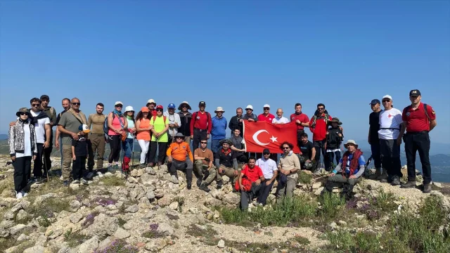 Ilgaz Dağı'nda Anlamlı Tırmanış: 15 Temmuz Şehitleri Unutulm...