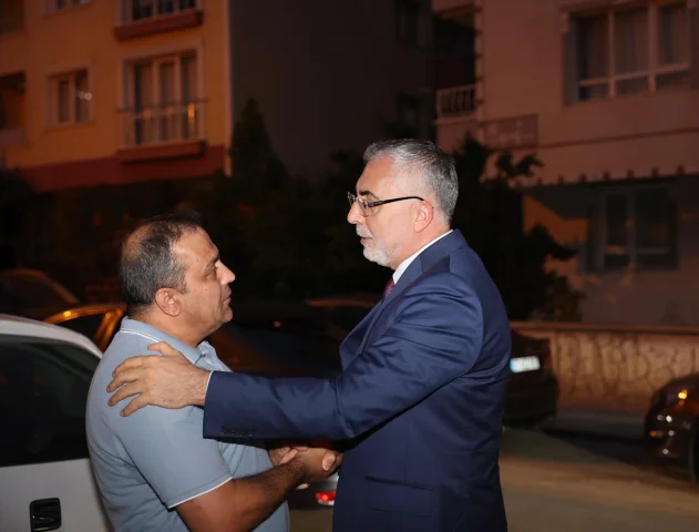Bakan Vedat Işıkhan'dan Yakup Kozan'ın Ailesine Anlamlı Ziyaret
