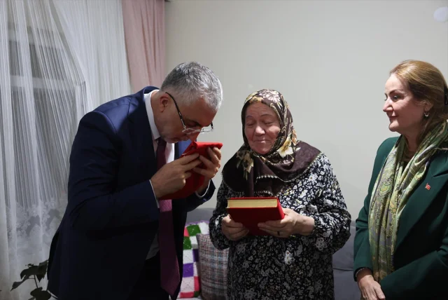 Bakan Vedat Işıkhan'dan Yakup Kozan'ın Ailesine Anlamlı Ziyaret