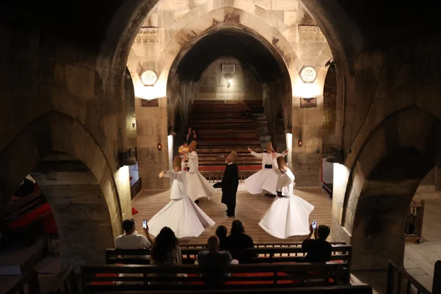 Kapadokya'nın Gizemli Kervansarayında Tasavvuf Yolculuğu