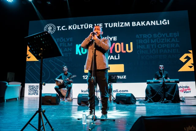 Van'da Kültür Yolu Festivali Sanat ve Eğlenceyi Buluşturuyor