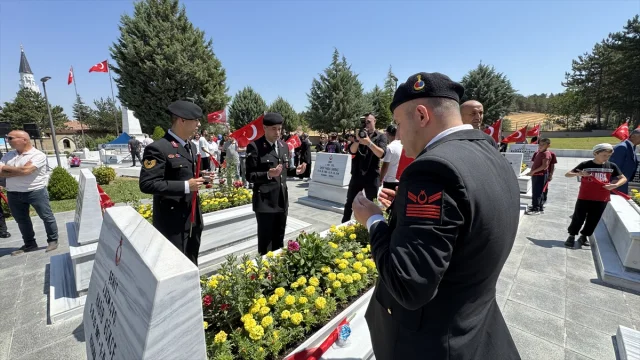 Karadeniz'de 15 Temmuz Anmalarında Şehitlerin Anısına Duygusal Ziyaretler