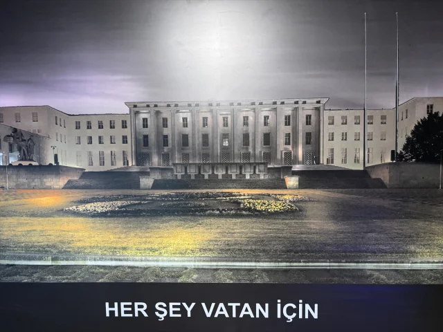 Şehit Erol Olçok 15 Temmuz Sergisi Ziyaretçi Akınına Uğruyor
