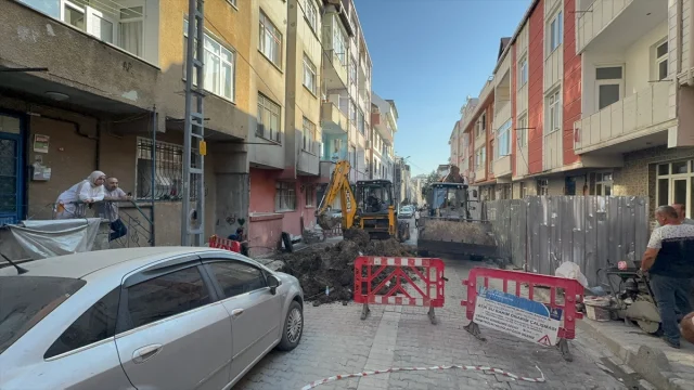 Küçükçekmece'de Altyapı Çalışmasında Yaşanan Patlama Korkuttu