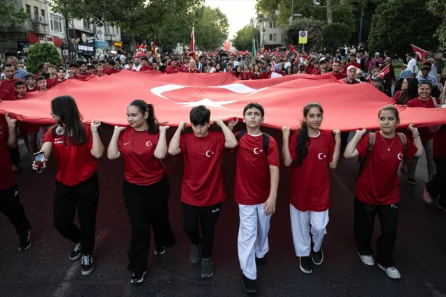 İstanbul'da 15 Temmuz Anma Etkinliği Coşkuyla Tamamlandı