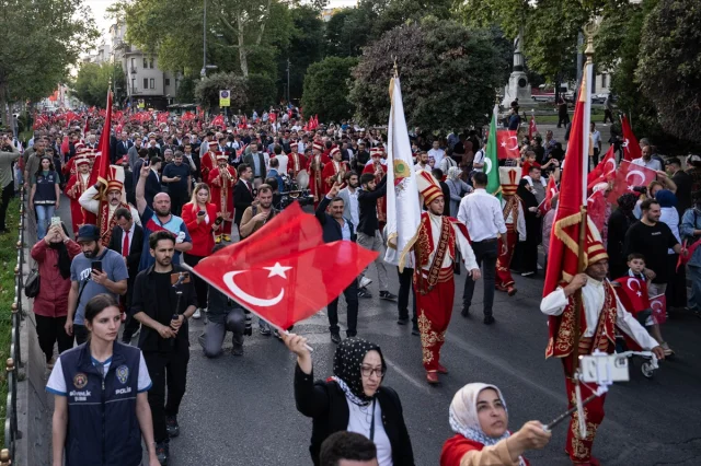 İstanbul'da 15 Temmuz Anma Etkinliği Coşkuyla Tamamlandı