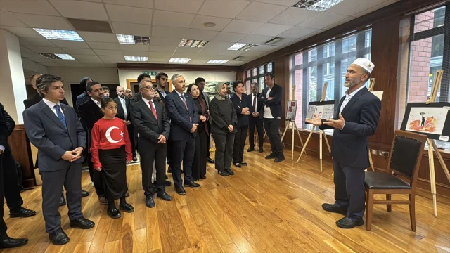 İngiltere'deki Türk Öğrenciler 15 Temmuz'u Resimlerle Yorumladı