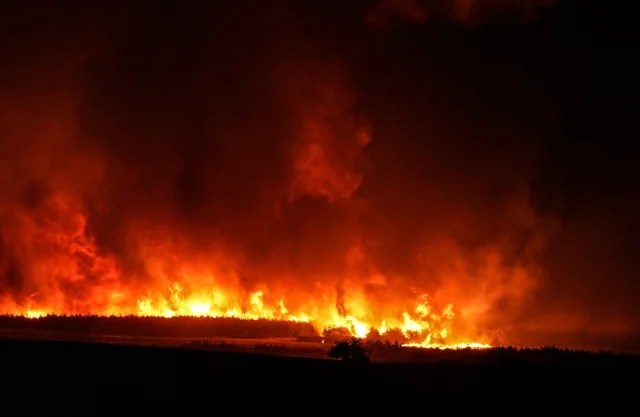Çanakkale'de Orman Yangınına Hızlı Müdahale: Söndürme Çalışmaları Sürüyor