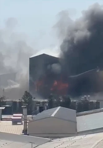 Esenyurt'ta Tekstil Fabrikasında Çıkan Yangın Korkuttu