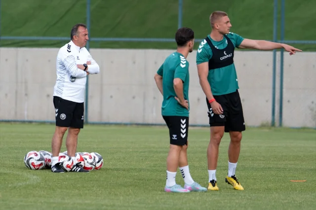 Konyaspor Yeni Sezona Güçlü Bir Başlangıç Yapmak İstiyor