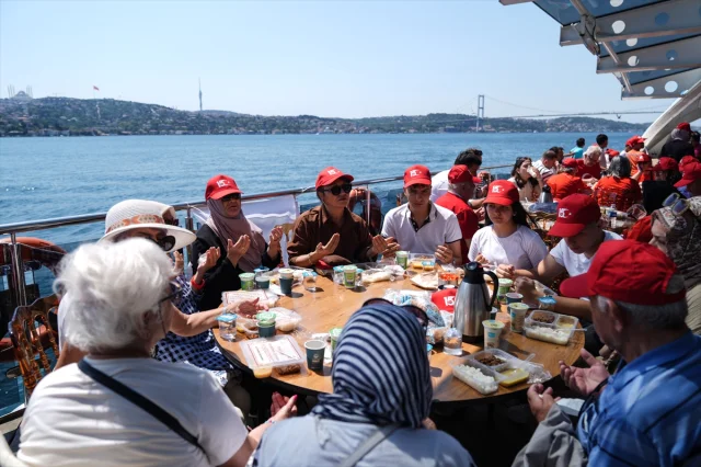 İstanbul'da Şehit Yakınlarına ve Gazilere Unutulmaz Gemi Turu