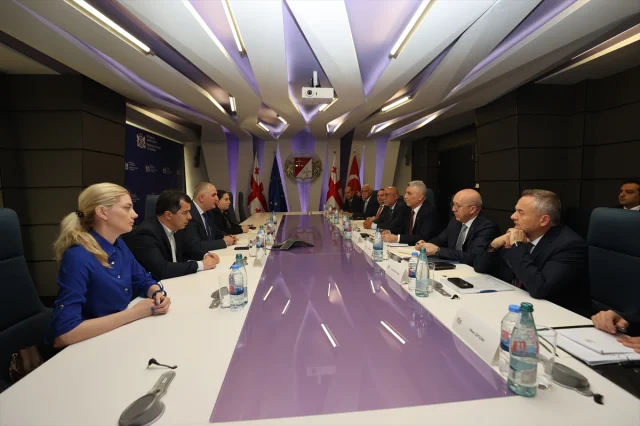 Ticaret Bakanı Bolat'tan Tiflis'te Kritik Görüşmeler