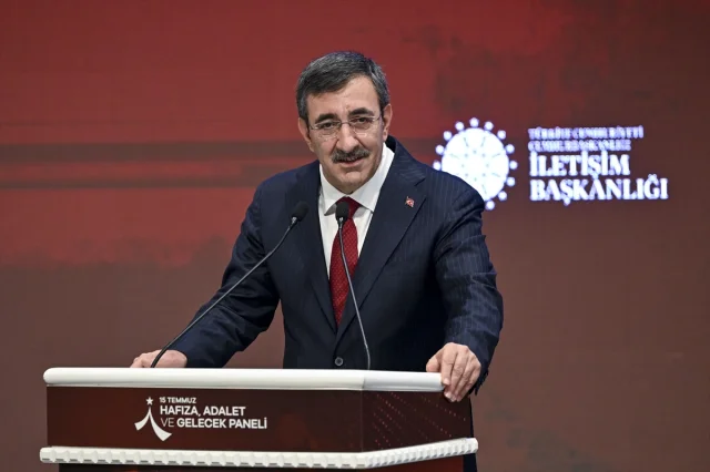 Cumhurbaşkanı Yardımcısı Cevdet Yılmaz'dan Açıklamalar