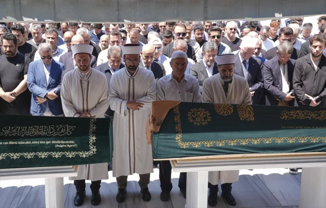 Bakan İbrahim Yumaklı'nın Kayınvalidesi Zarife Çayır Son Yolculuğuna Uğurlandı