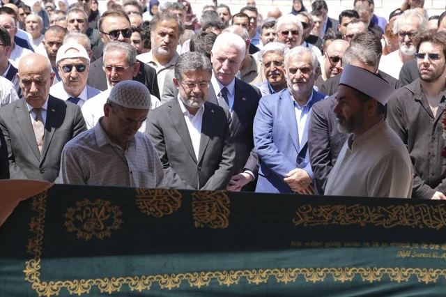 Bakan İbrahim Yumaklı'nın Kayınvalidesi Zarife Çayır Son Yolculuğuna Uğurlandı