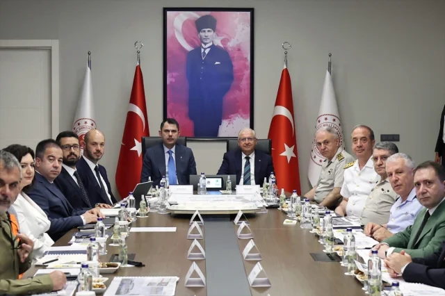 Bakanlar Güler ve Kurum'dan Ay Yıldız Yerleşkesine Özel İnceleme