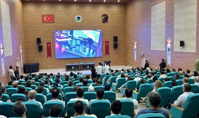 Kırşehir'de 15 Temmuz'un Ardındaki Din İstismarı Masaya Yatırıldı