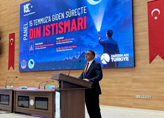 Kırşehir'de 15 Temmuz'un Ardındaki Din İstismarı Masaya Yatırıldı