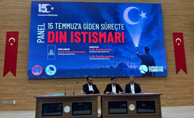 Kırşehir'de 15 Temmuz'un Ardındaki Din İstismarı Masaya Yatırıldı