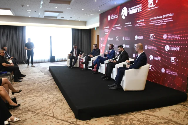 Arnavutluk'ta Türkiye'nin Zaferi Üzerine Kapsamlı Panel