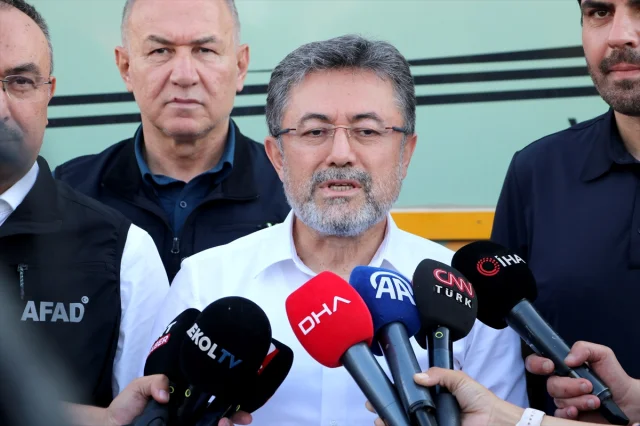 Tarım ve Orman Bakanı Yumaklı Tekirdağ'daki Yangınla İlgili...