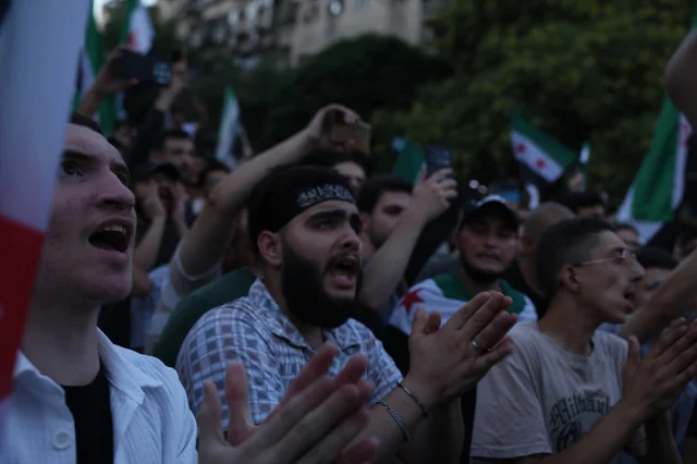 Şam'da Binler, İsrail Baskısını Protesto İçin Toplandı