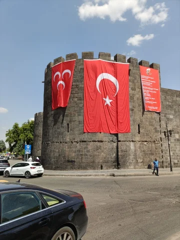 Diyarbakır'da MHP'den "Terörsüz Türkiye" İçin Anlamlı Adım