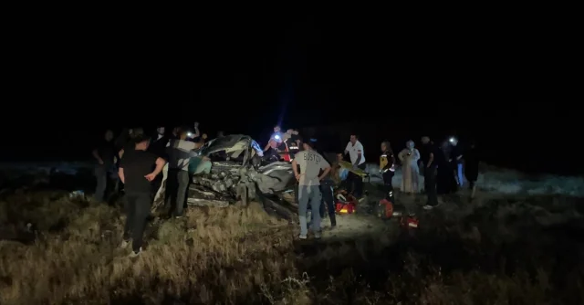 Elazığ'da Trafik Kazası: Şarampole Devrilen Araçta Can Kaybı ve Yaralılar