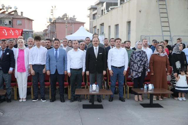 Siirt'te 40 Çift Polislerin Sağdıç Olduğu Törende Evlendi