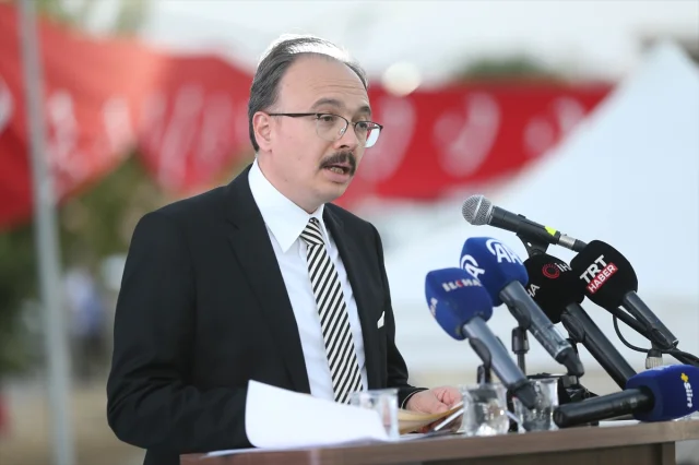 Siirt'te 40 Çift Polislerin Sağdıç Olduğu Törende Evlendi