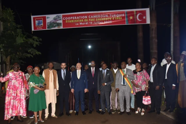 Kamerun'da Türkiye'nin Dostluk Işığı: TİKA'dan Anlamlı Proje